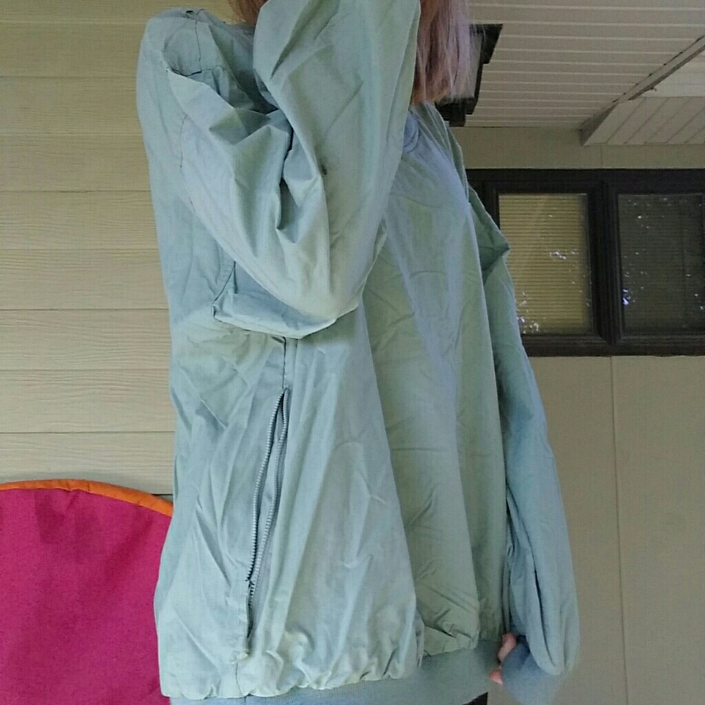Izod pullover - Picture 3 of 5